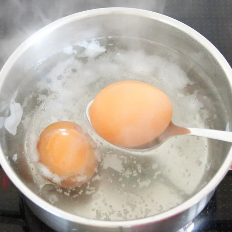 Ajitsuke Tamago Schritt 2 Eier kochen