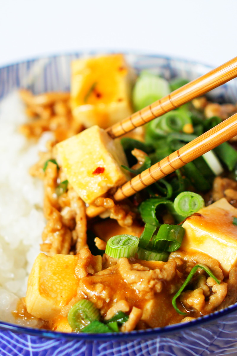 Mapo Tofu mit Stäbchen