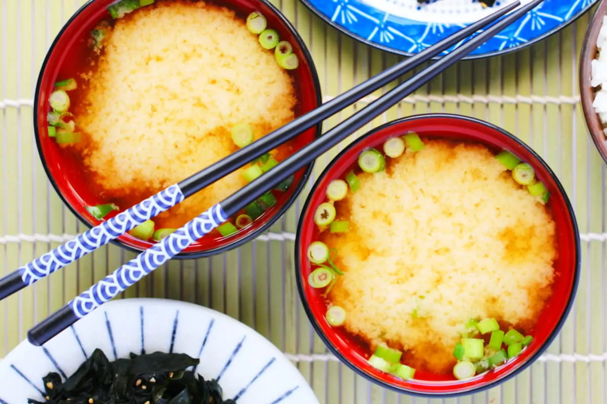 Miso-Suppe mit 3 Zutaten Titelbild