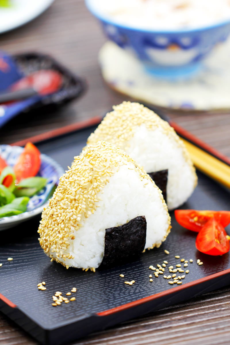 Onigiri mit Wakame Rezeptbild