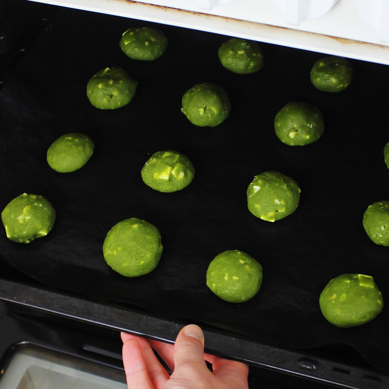 Matcha Cookies Schritt 9 Kekse backen