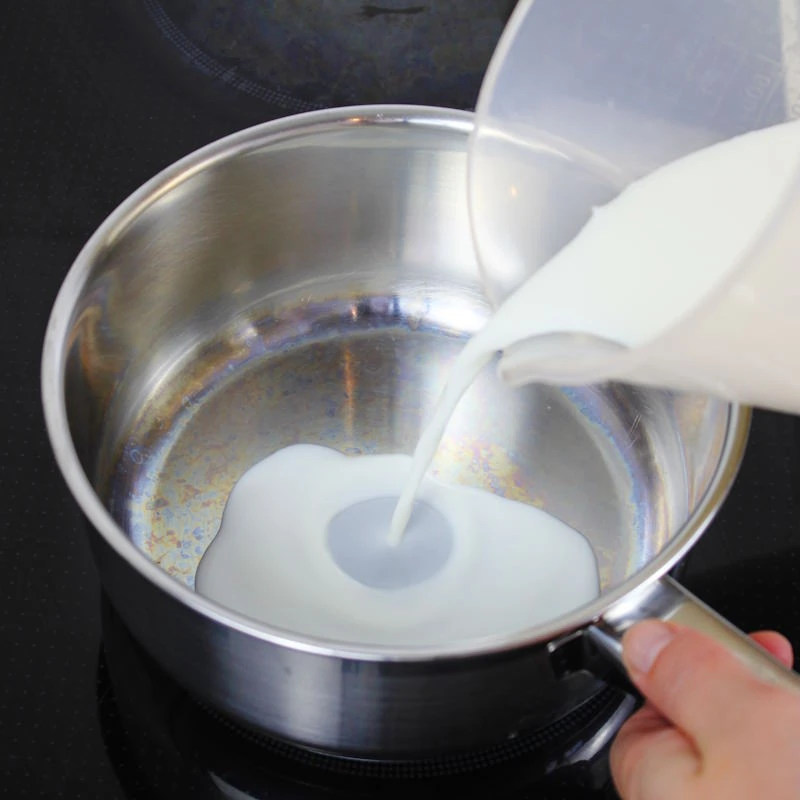 Matcha Latte Schritt 2 Milch erwärmen